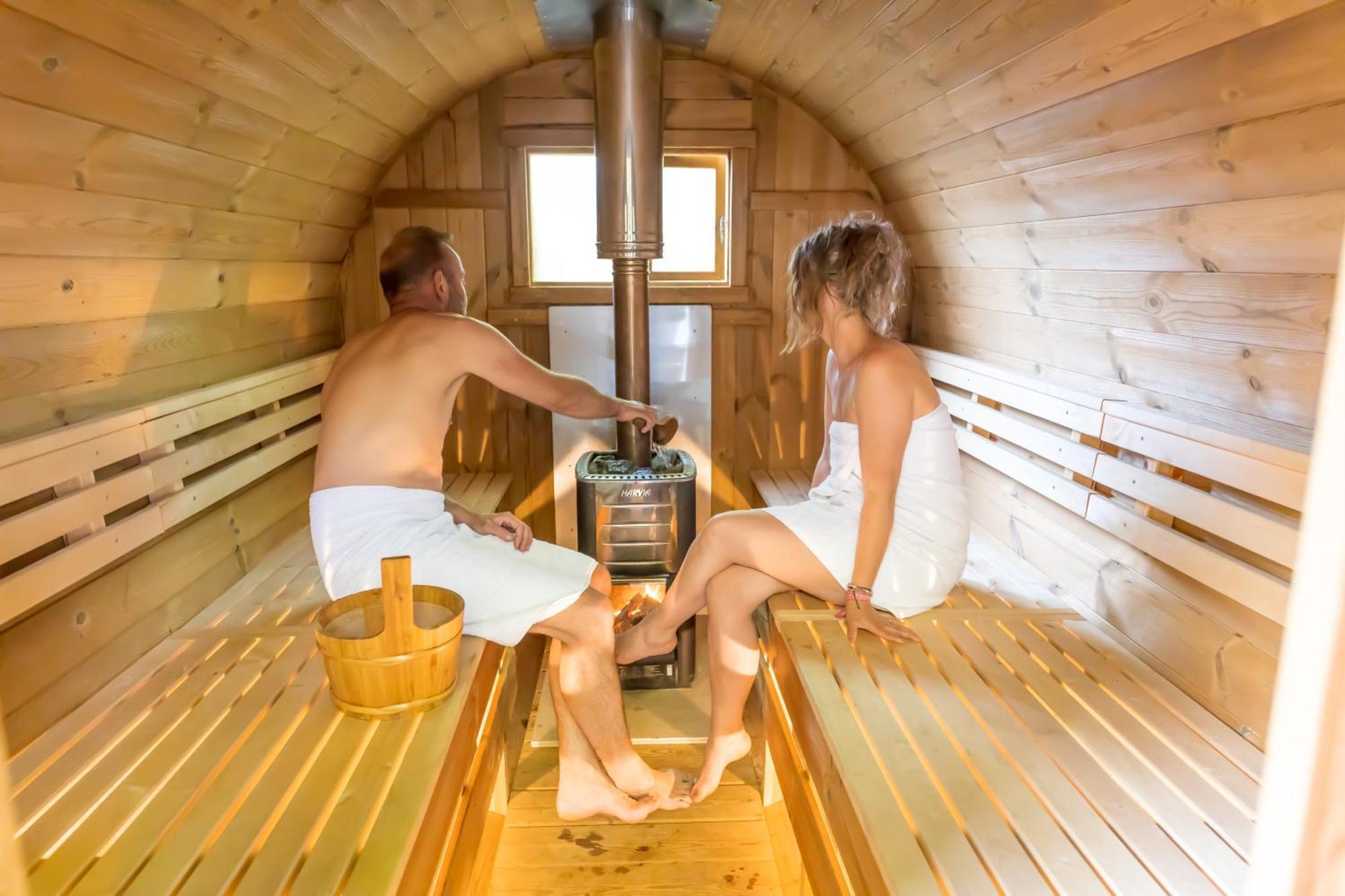 Boomhuis Met Optioneel Wellness - Vakantiepark De Schreiershoek Dokkum Dış mekan fotoğraf
